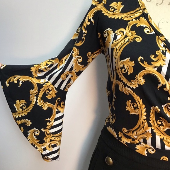 Faux Wrap Scroll Print Top - Picture 4 of 8